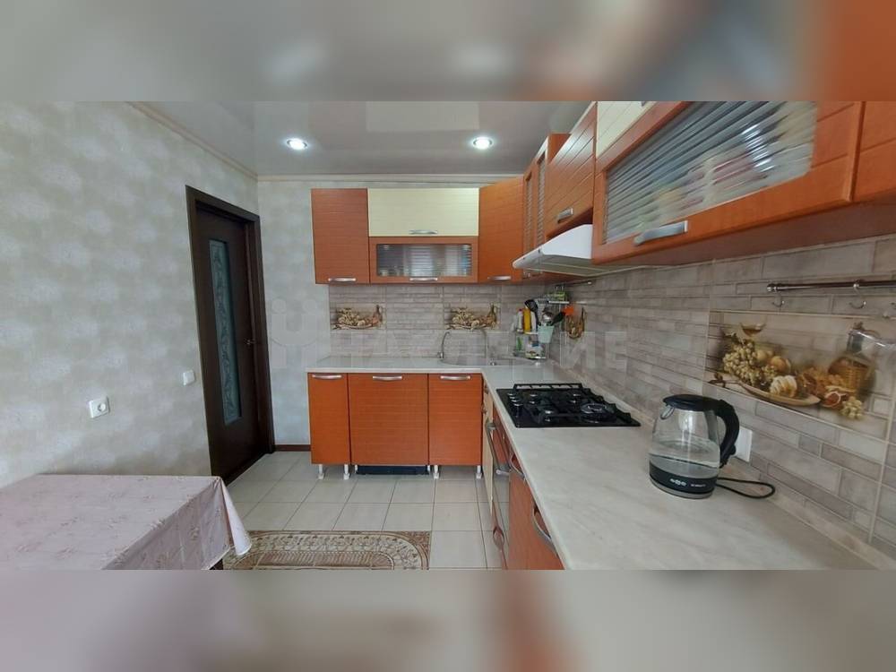 3-комнатная квартира, 72 м2 3/5 этаж, Артём, ул. Искра - фото 10