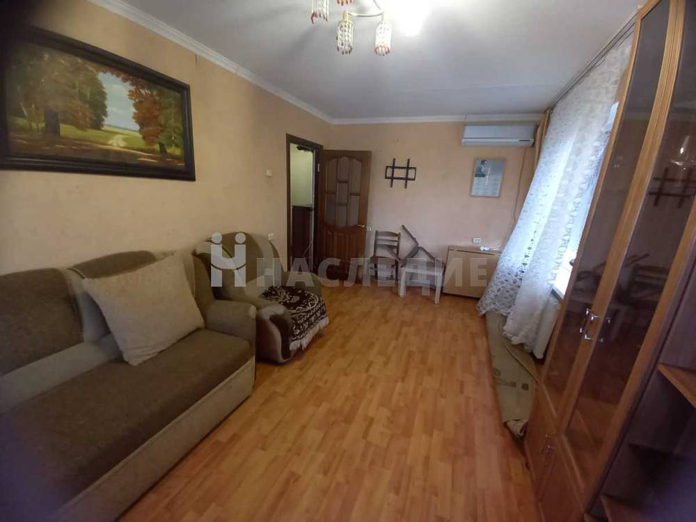 3-комнатная квартира, 60 м2 3/5 этаж, Майский, ул. Образцова - фото 1