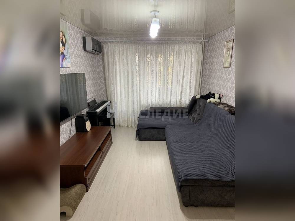 3-комнатная квартира, 50 м2 2/5 этаж, ХБК, ул. Ворошилова - фото 1