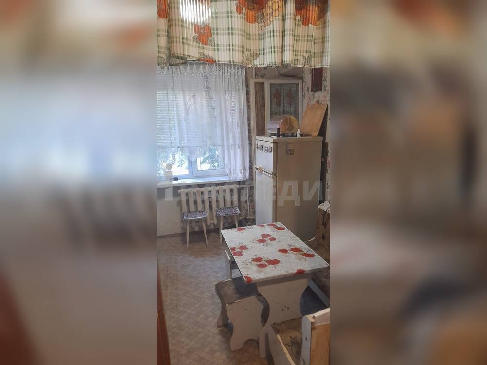 3-комнатная квартира, 60 м2 1/5 этаж, Артём, ул. Островского - фото 15