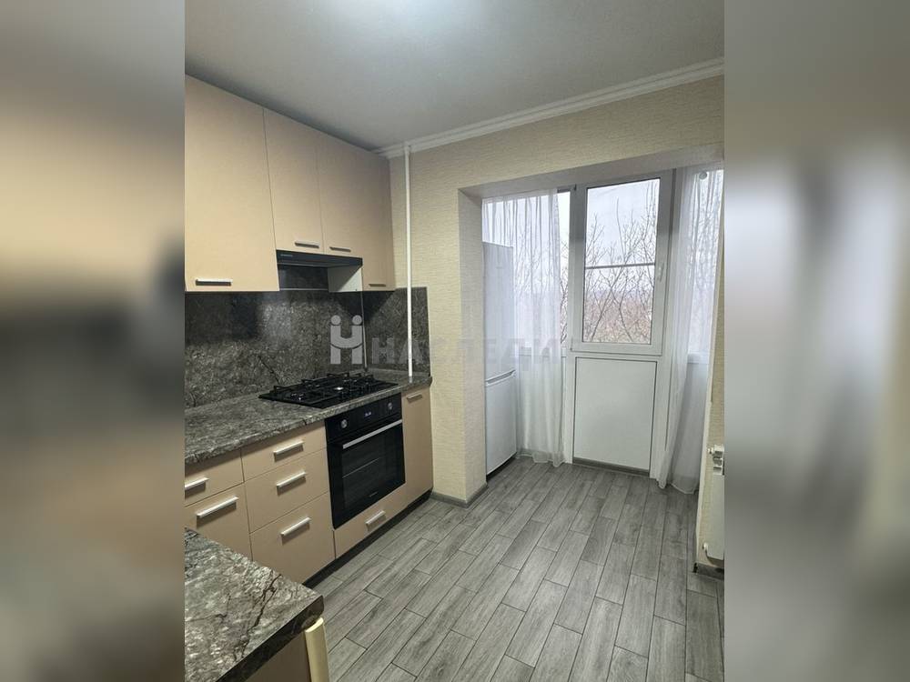 1-комнатная квартира, 32.5 м2 5/5 этаж, Красина, ул. Азовская - фото 12