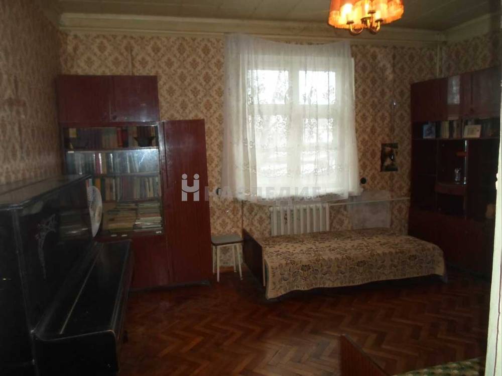 3-комнатная квартира, 65 м2 2/5 этаж, Артём, пер. Челнокова - фото 2