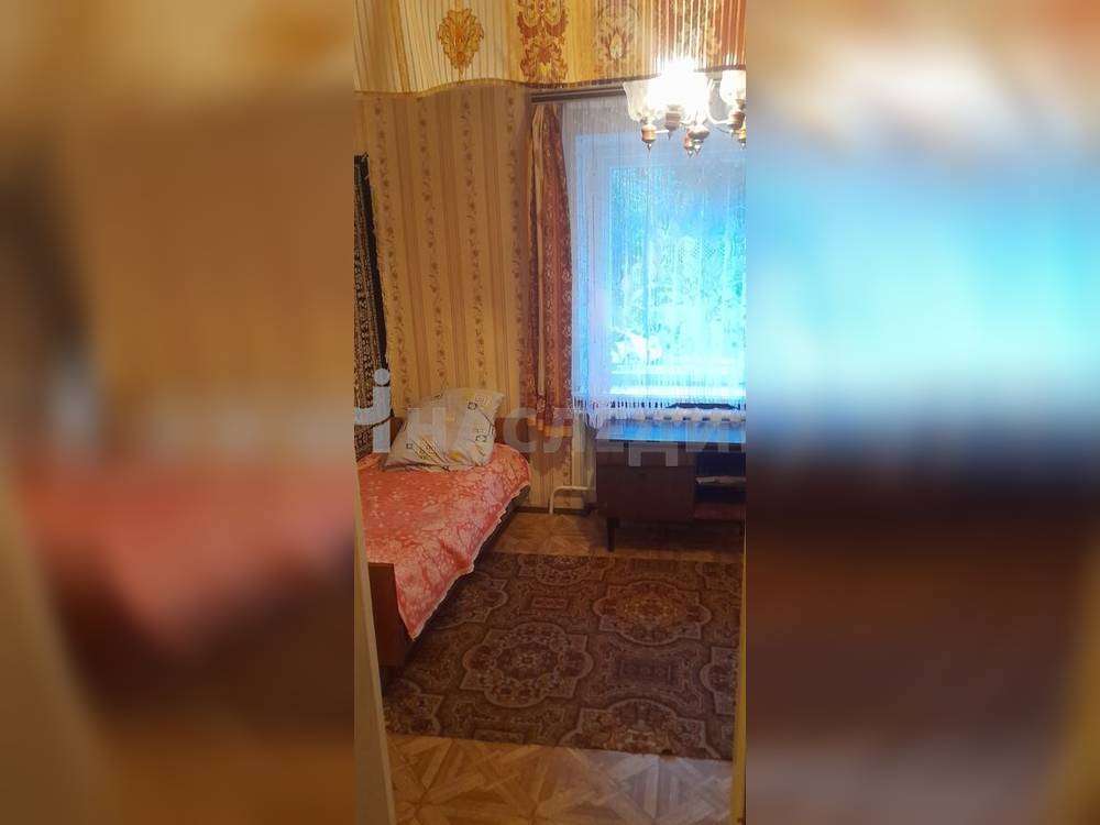 3-комнатная квартира, 60 м2 1/5 этаж, Артём, ул. Островского - фото 4