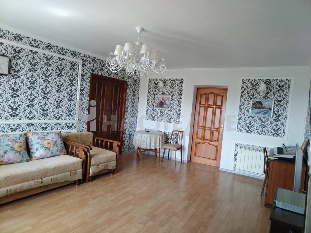 3-комнатная квартира, 75 м2 5/5 этаж, Центр, ул. Советская - фото 1