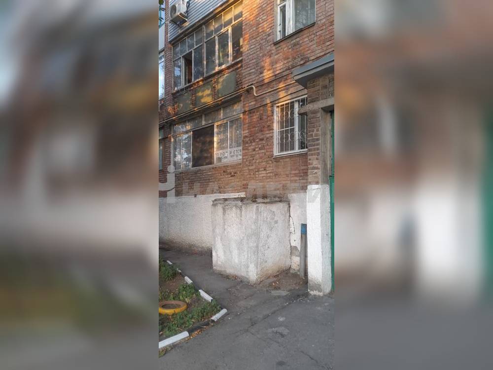 3-комнатная квартира, 60 м2 1/5 этаж, Артём, ул. Островского - фото 14