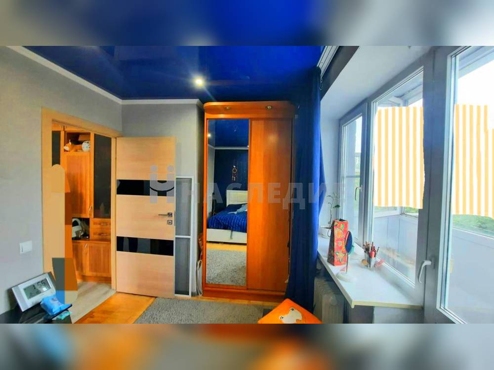 2-комнатная квартира, 40 м2 4/5 этаж, Артём, ул. Островского - фото 4