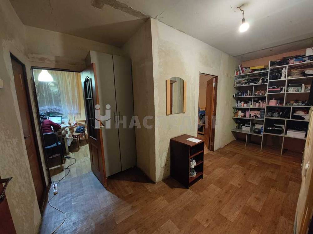 2-комнатная квартира, 52.3 м2 2/5 этаж, Артём, пер. Татаркина - фото 4