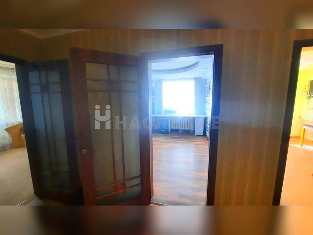 4-комнатная квартира, 98 м2 1/3 этаж, Артём, пер. Тамбовский - фото 13