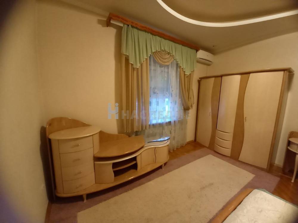 3-комнатная квартира, 87 м2 2/2 этаж, Центр, пр-кт. Пушкина - фото 1