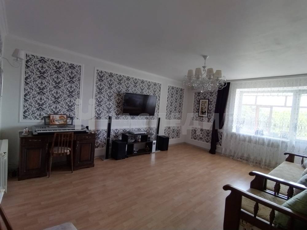 3-комнатная квартира, 75 м2 5/5 этаж, Центр, ул. Советская - фото 2