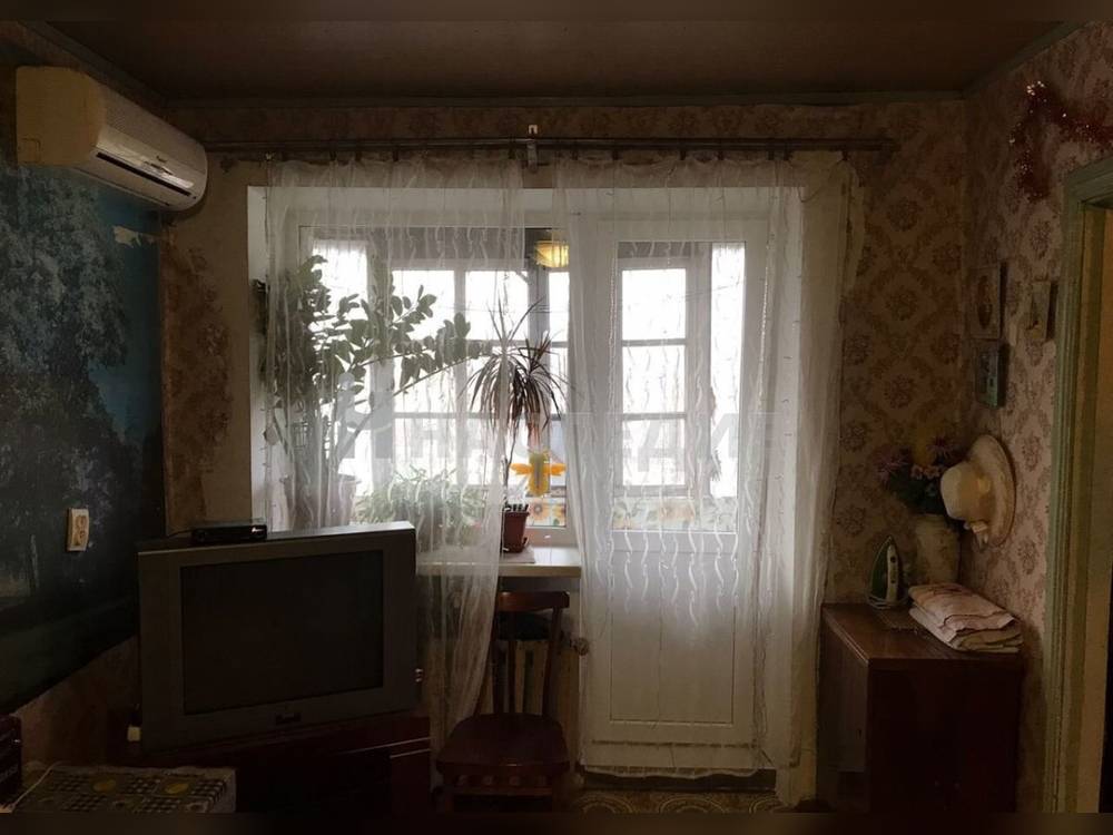 3-комнатная квартира, 43 м2 3/3 этаж, Таловый, ул. Евгения Кобылкина - фото 2